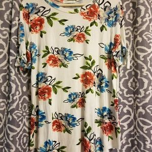 Floral top